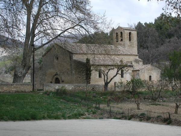 spgm/gal/cucuron/vaugine_church.jpg
